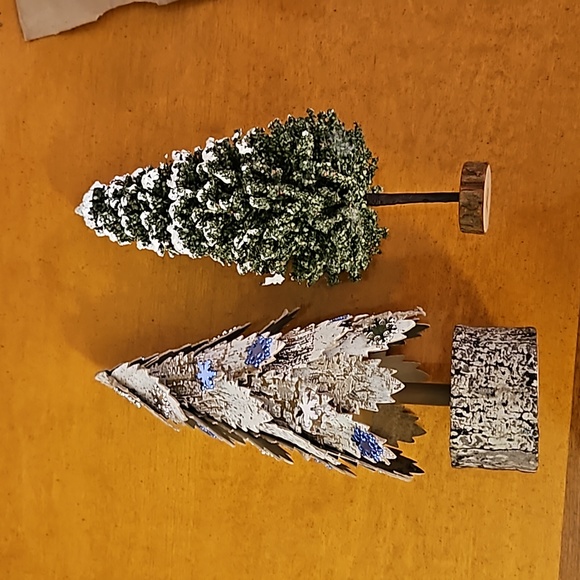 3 Decorative Trees 12"×5" & 12"×4" - Picture 6 of 8